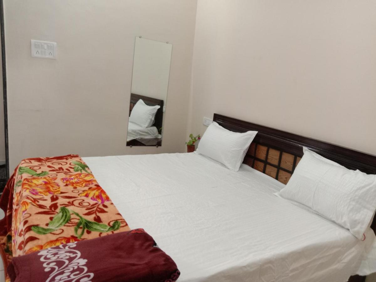 Aradhya Prime Home Stay Garudeshwar Exteriör bild