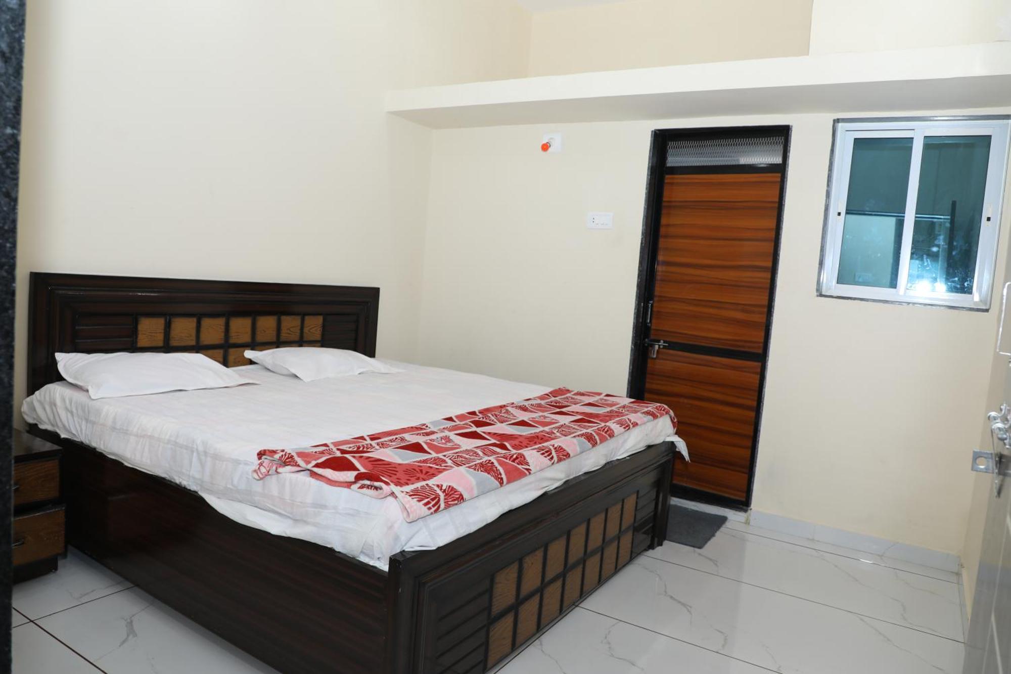 Aradhya Prime Home Stay Garudeshwar Exteriör bild